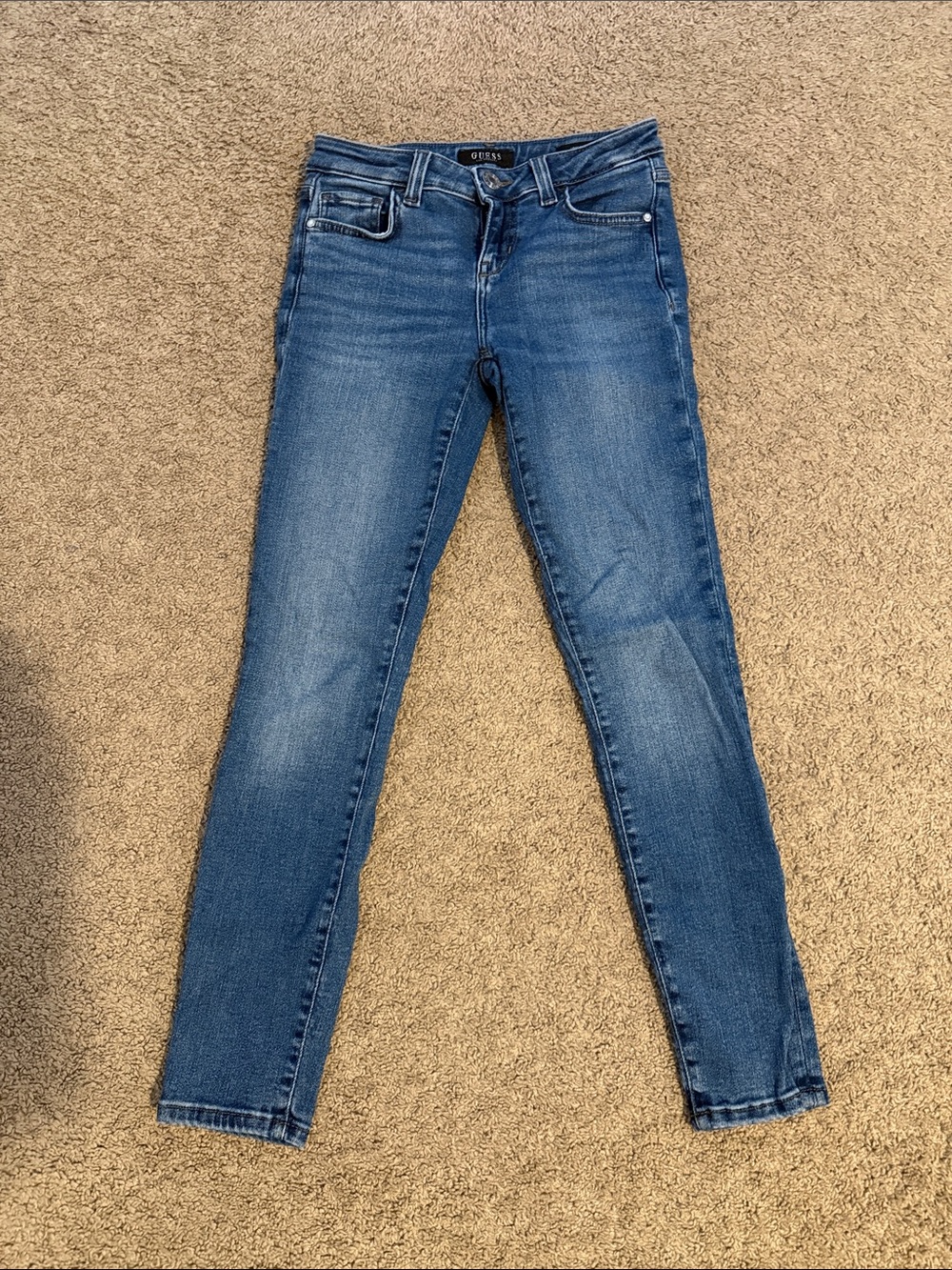 GUESS Skinny Low Rise Jeans